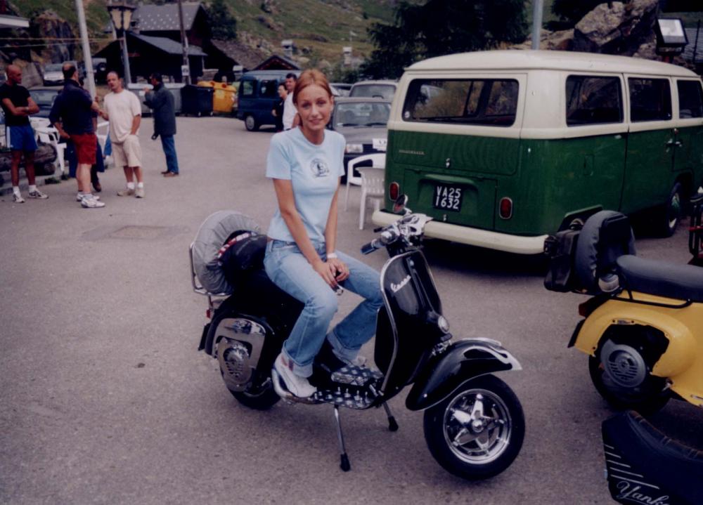 vespagirl1.jpg